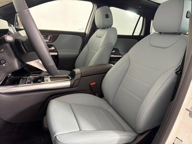 New 2026 Polar White Mercedes-Benz GLA 250 image 11