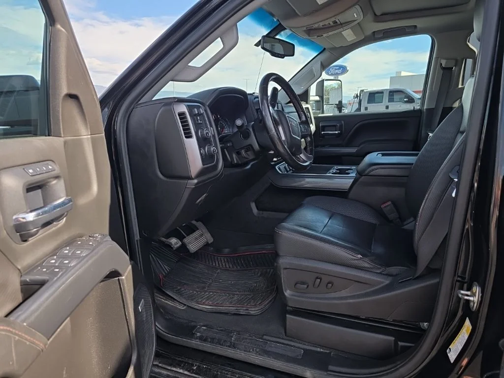 Used 2019 Black GMC SLT image 13