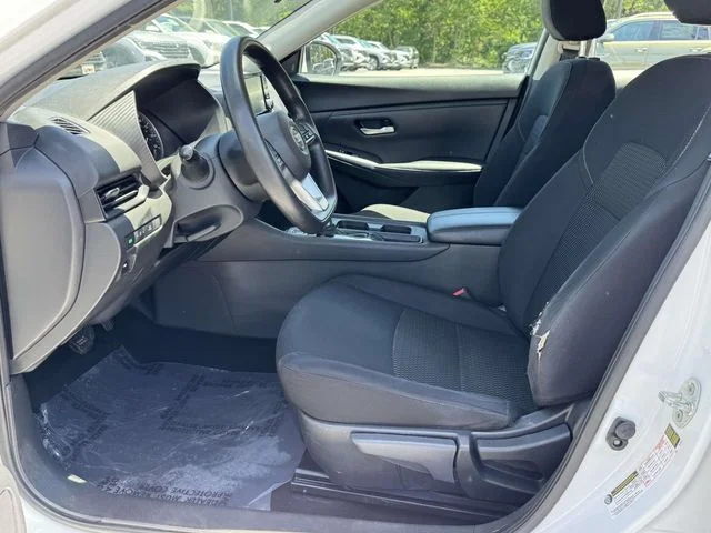 Used 2023 White Nissan S image 13