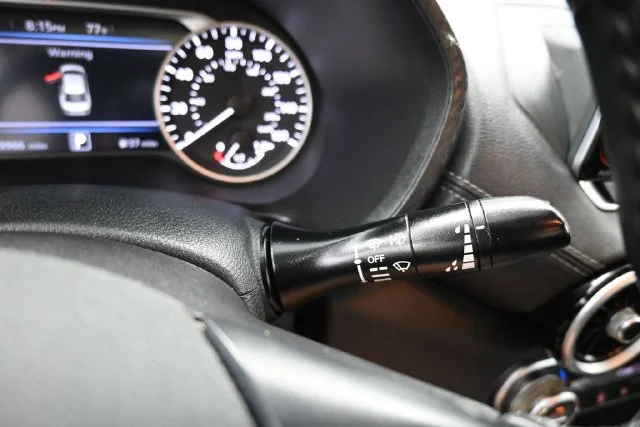 Used 2020 Blue Nissan SV image 26