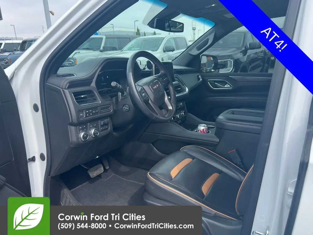 Used 2022 White GMC AT4 image 3