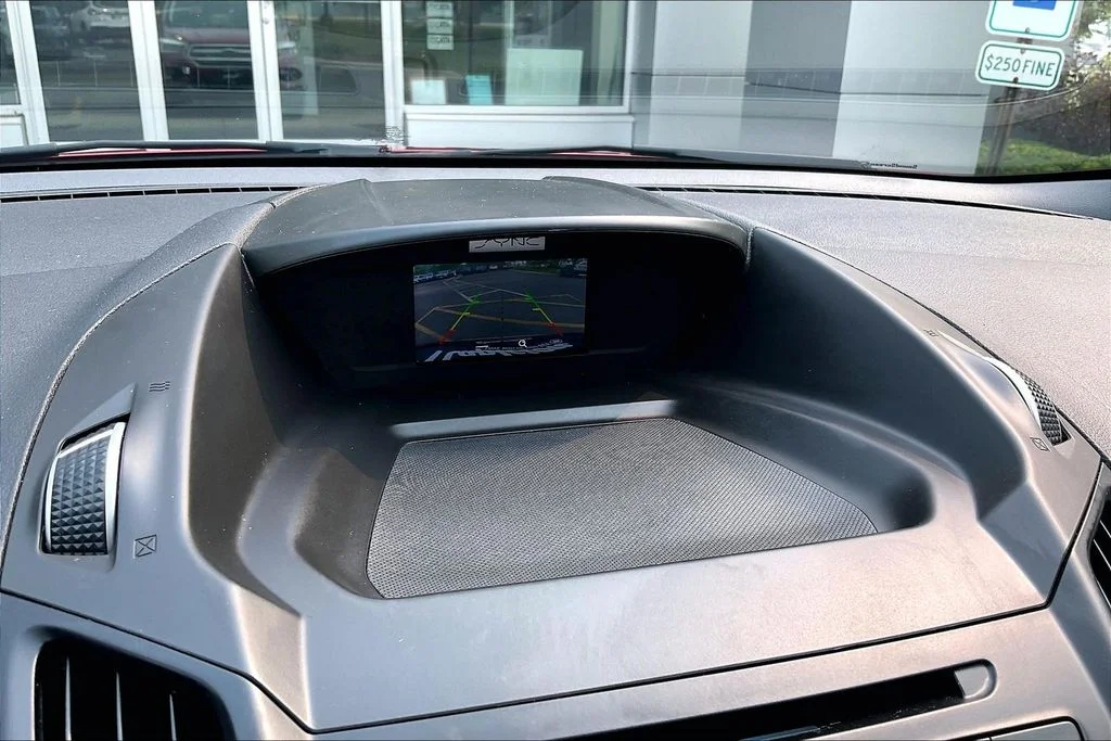 Used 2017 Red Ford SE image 24