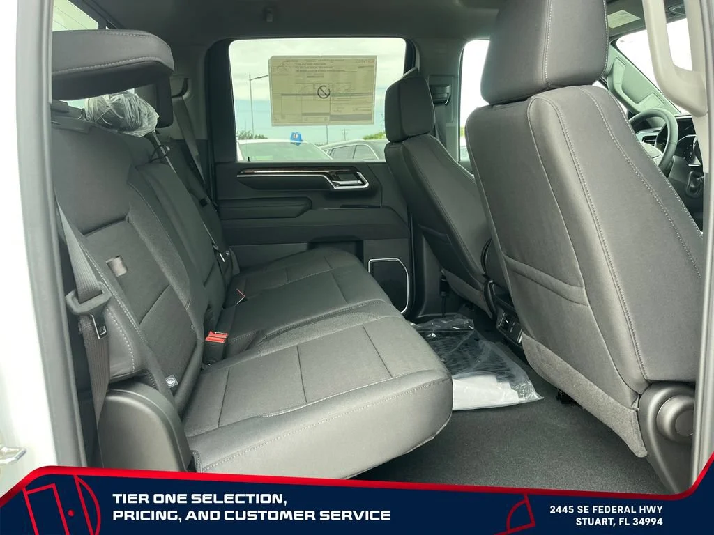 New 2026 Summit White GMC SLE image 17