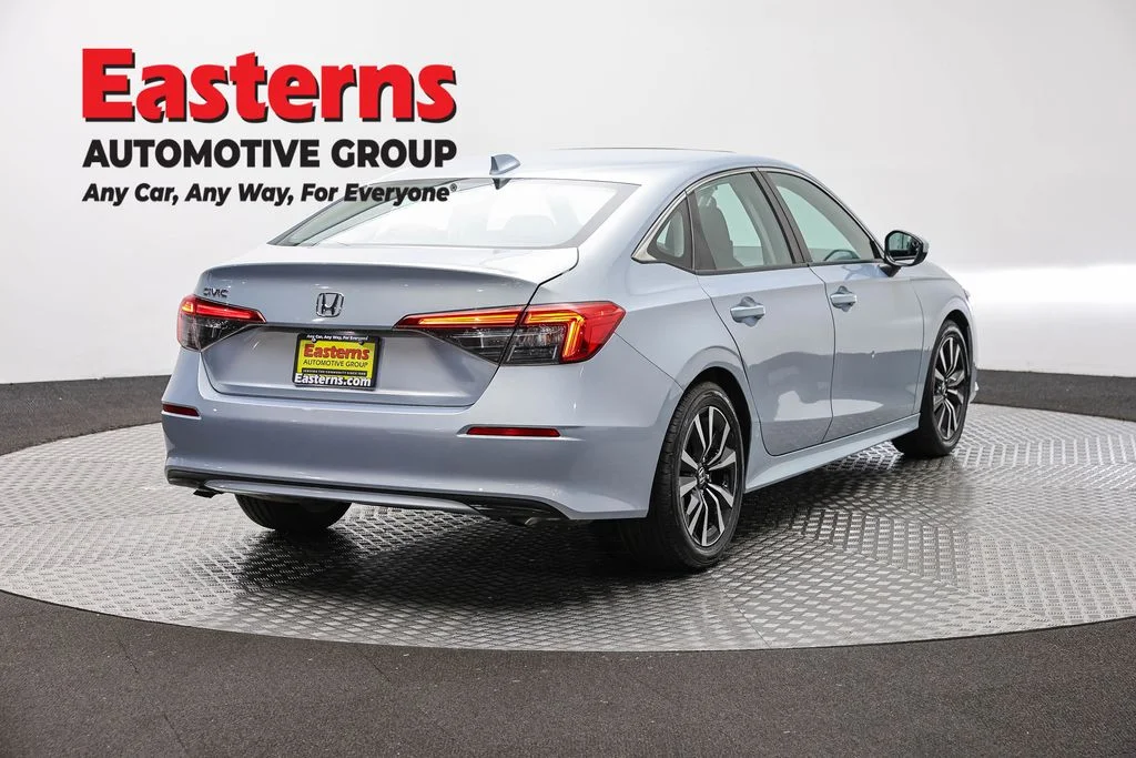 Used 2022 Gray Honda EX image 5