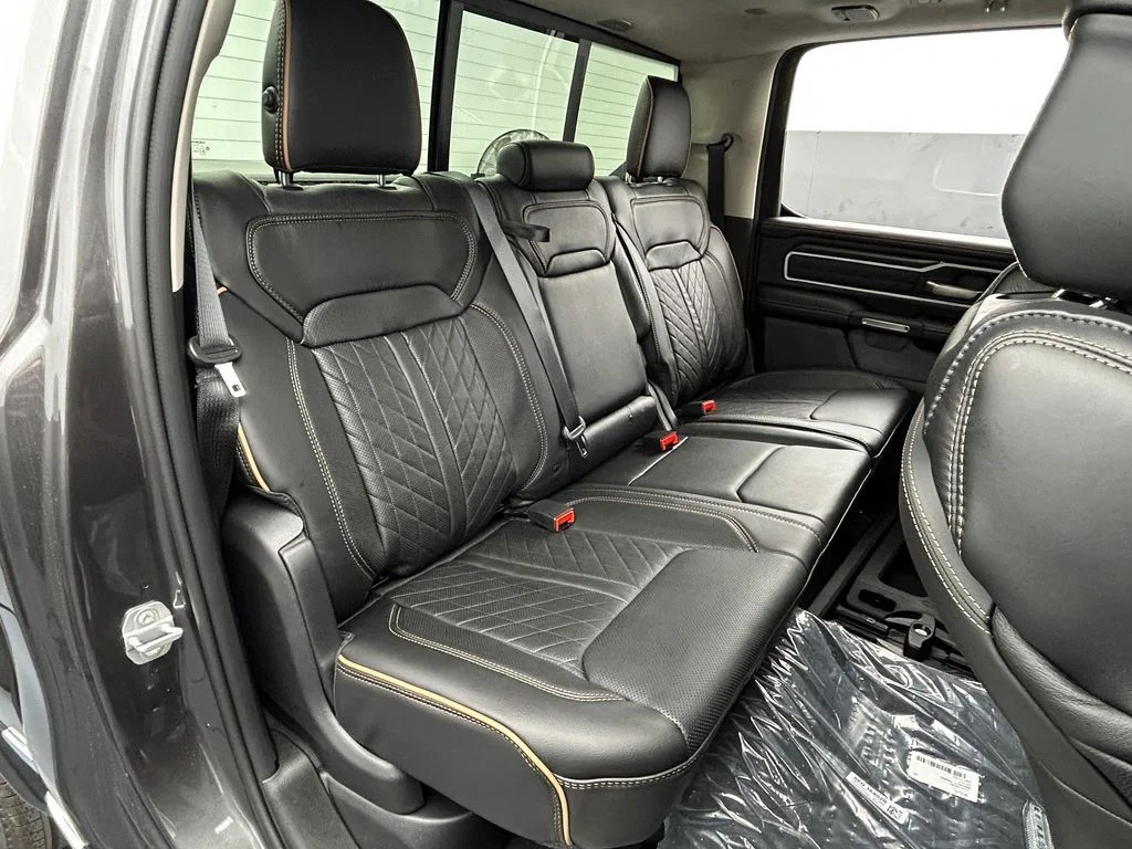 New 2026 Granite Crystal Metallic Clear-Coat Exterior Paint RAM Tungsten image 45