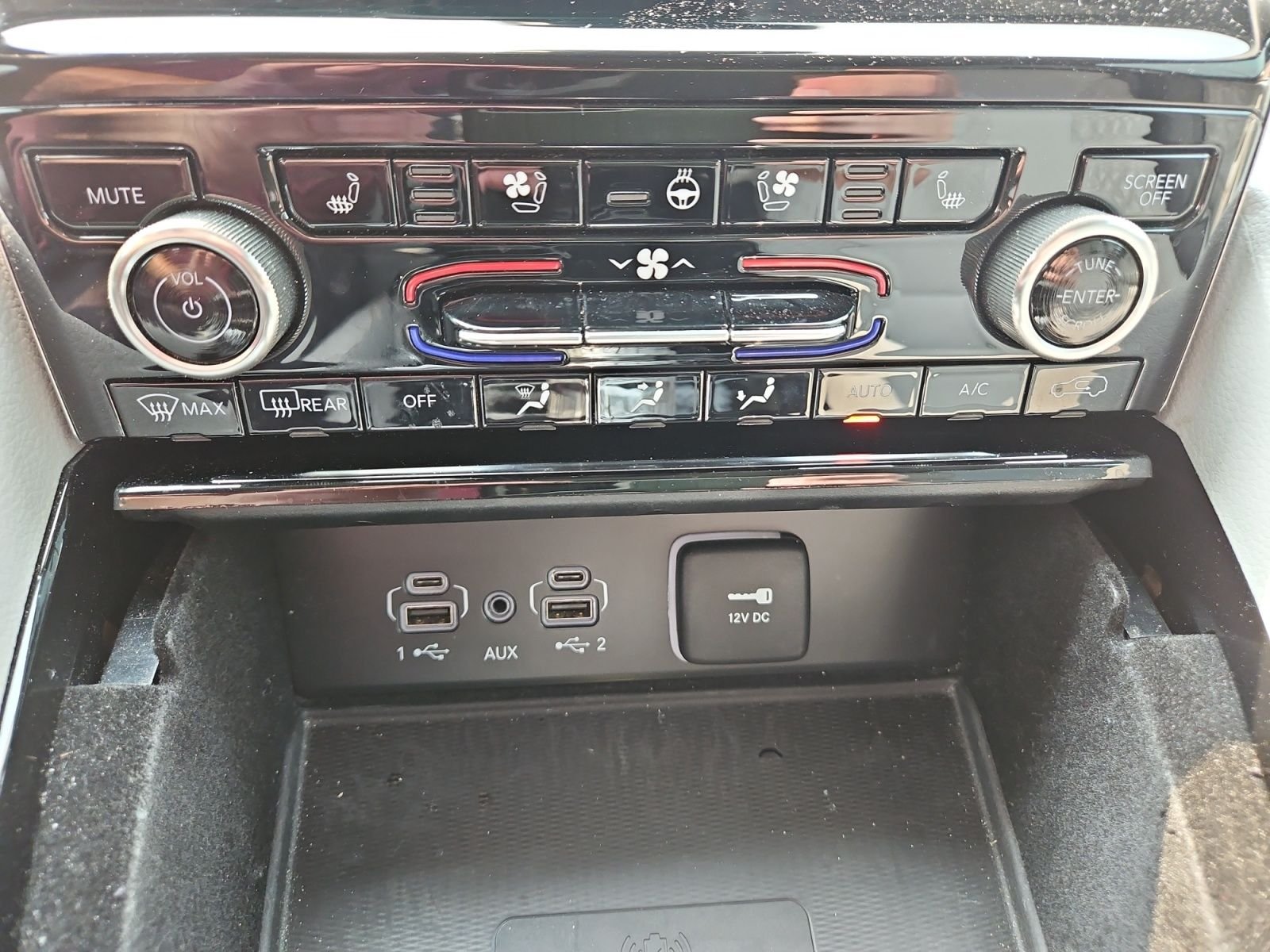 Used 2022 White Jeep Summit image 28