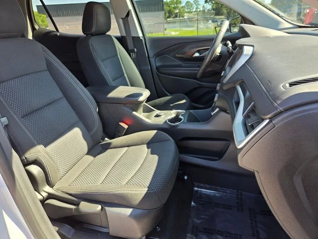 Used 2023 White GMC SLE image 15
