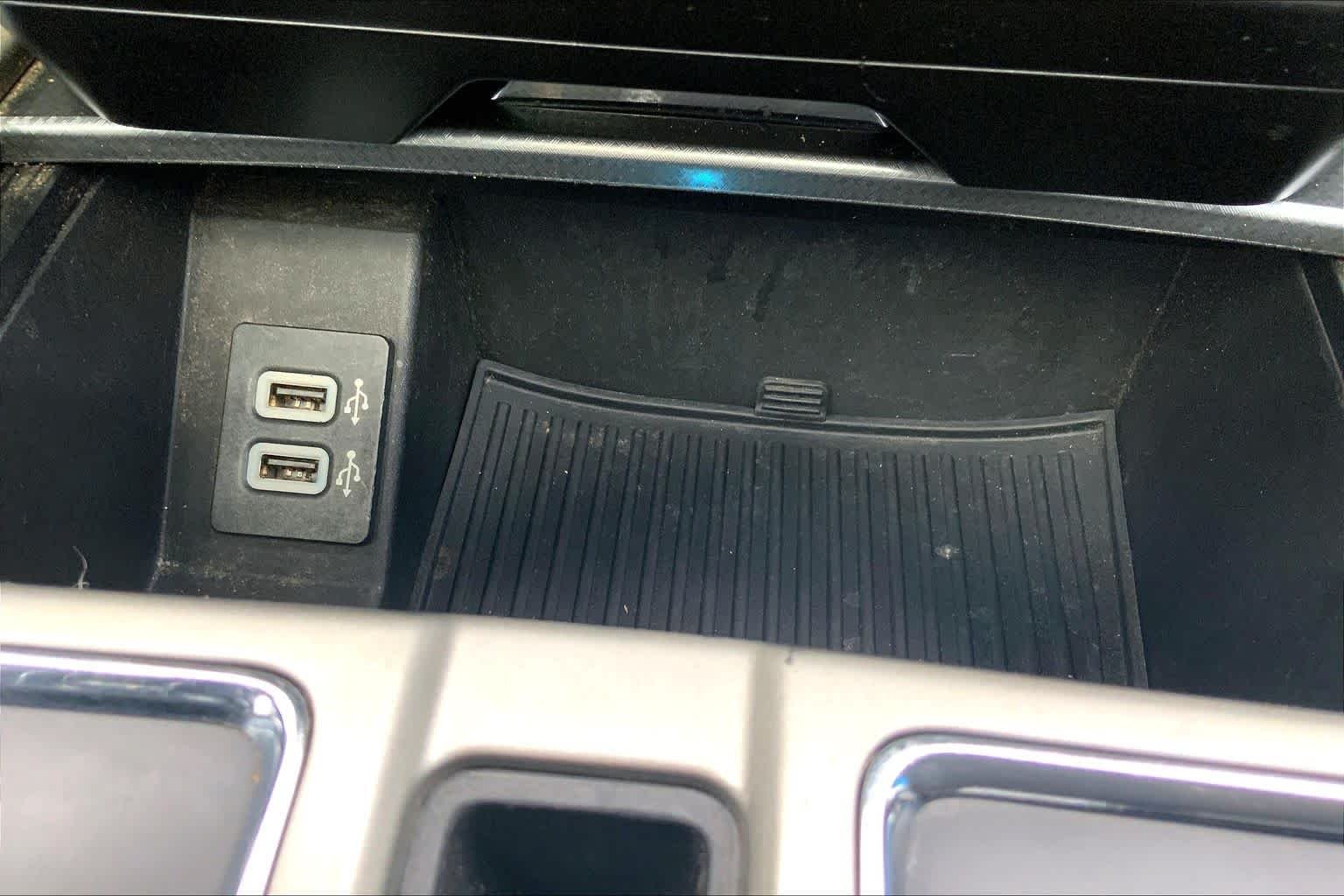 Used 2017 Oxford White Ford Lariat image 33