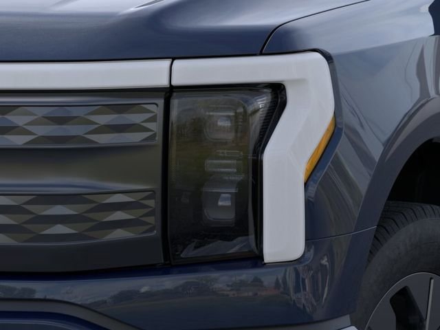 2025 Ford F-150 Lightning Lariat - Photo 18