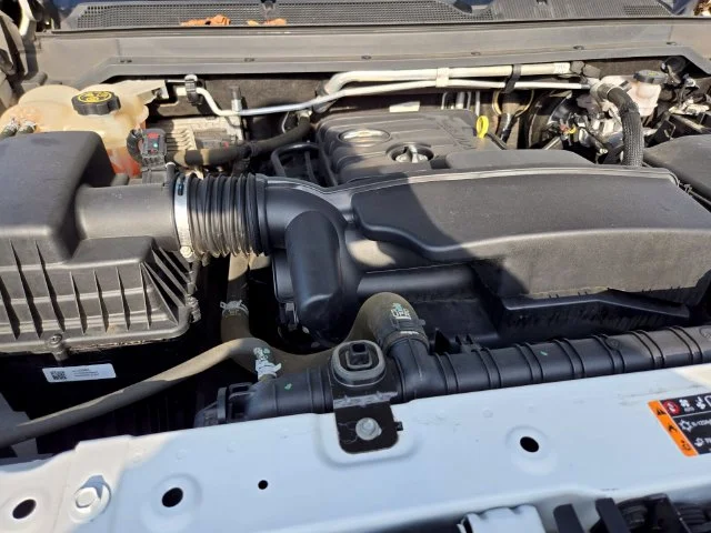 Used 2022 White Chevrolet Work Truck image 20
