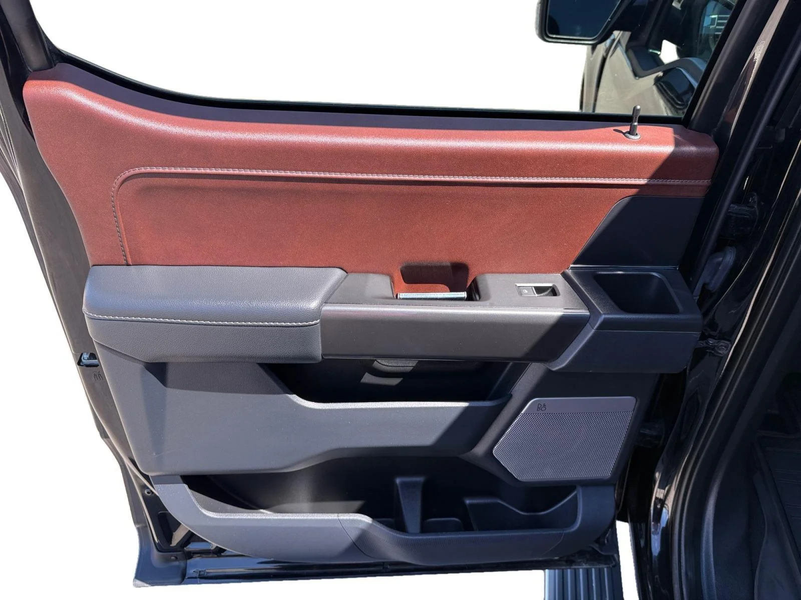 Used 2023 Agate Black Ford LARIAT image 19