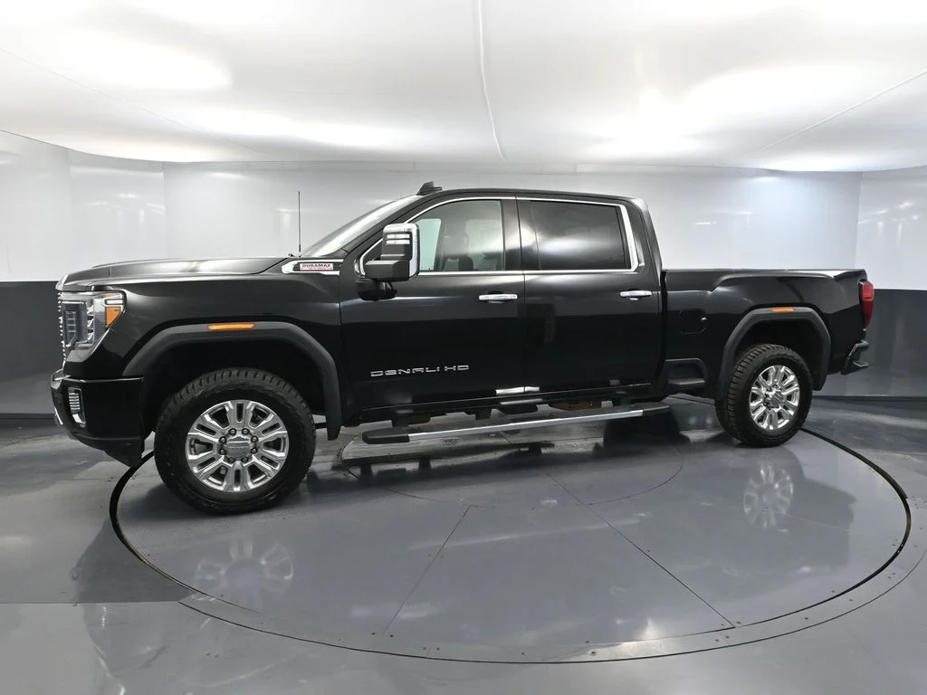 Used 2023 Black GMC Denali image 12
