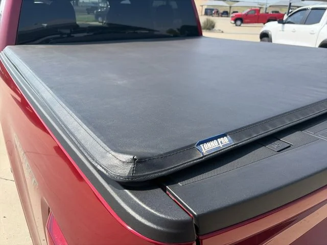 Used 2022 Red Ford XLT image 7
