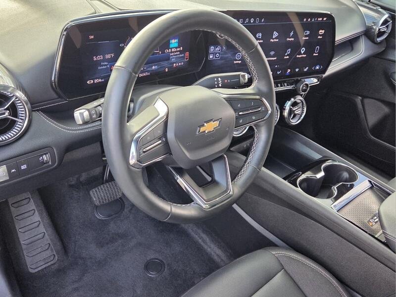 2024 Chevrolet Blazer EV LT - Photo 11