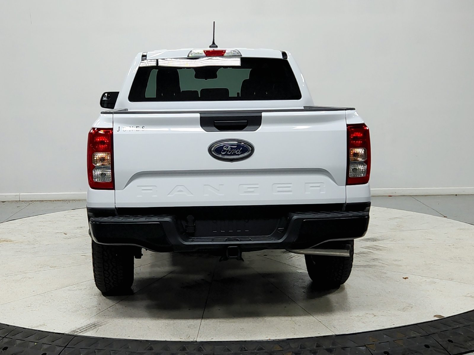 New 2026 Oxford White Ford XL image 7