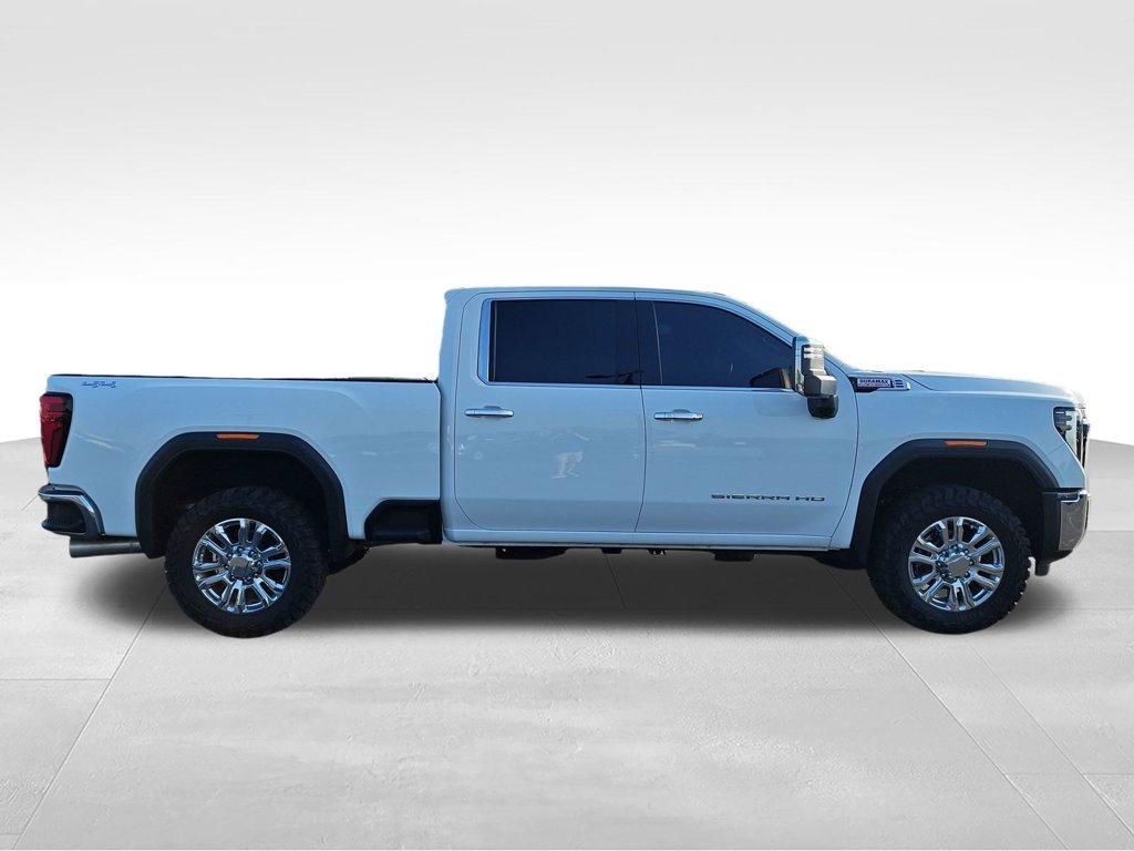 Used 2025 White GMC SLT image 6