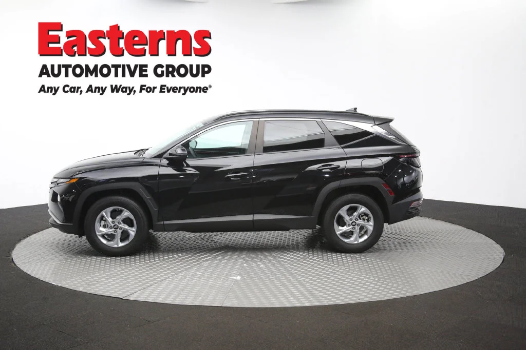 Used 2023 Black Hyundai SEL image 61
