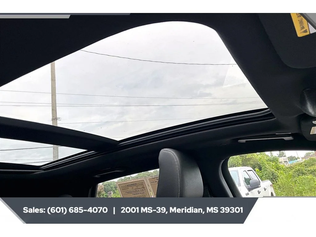 Used 2024 STAR WHITE Ford ST image 16