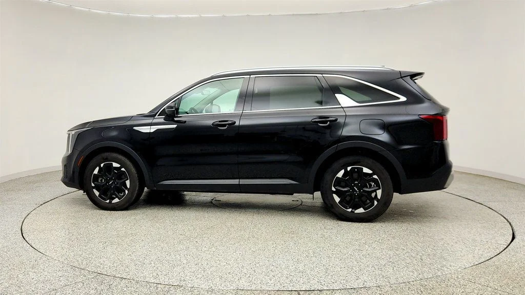 Used 2024 Ebony Black Kia S FWD w/ Panoramic Sunroof Pkg image 8
