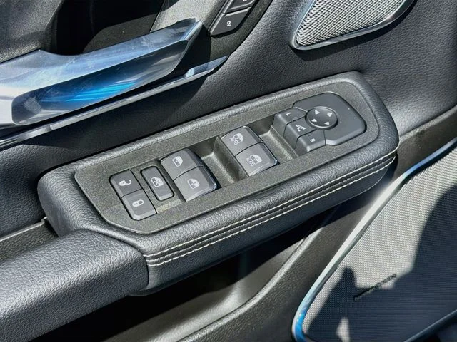 New 2026 Hydro Blue Pearl-Coat Exterior Paint RAM Laramie image 18