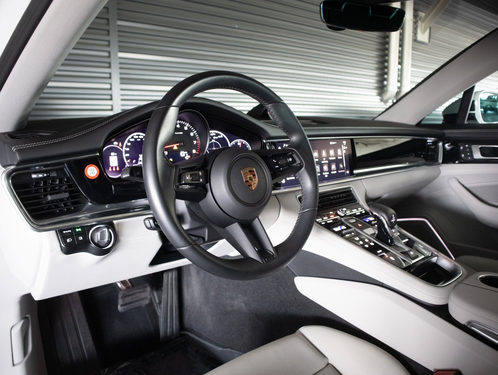 Certified Used 2023 White Porsche 4 image 4