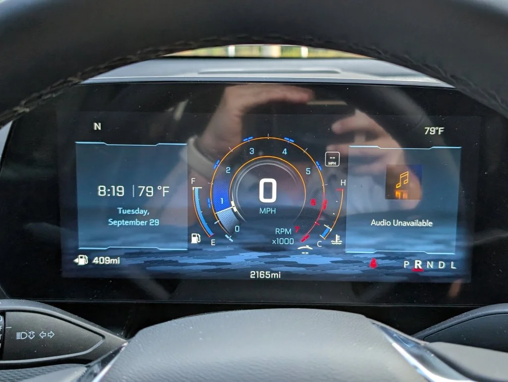 New 2027 Summit White Chevrolet LT image 25