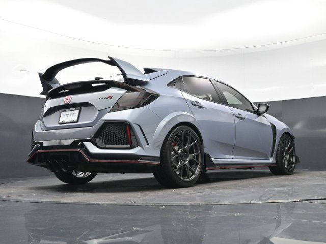 Certified Used 2019 Sonic Gray Pearl Honda Touring image 25