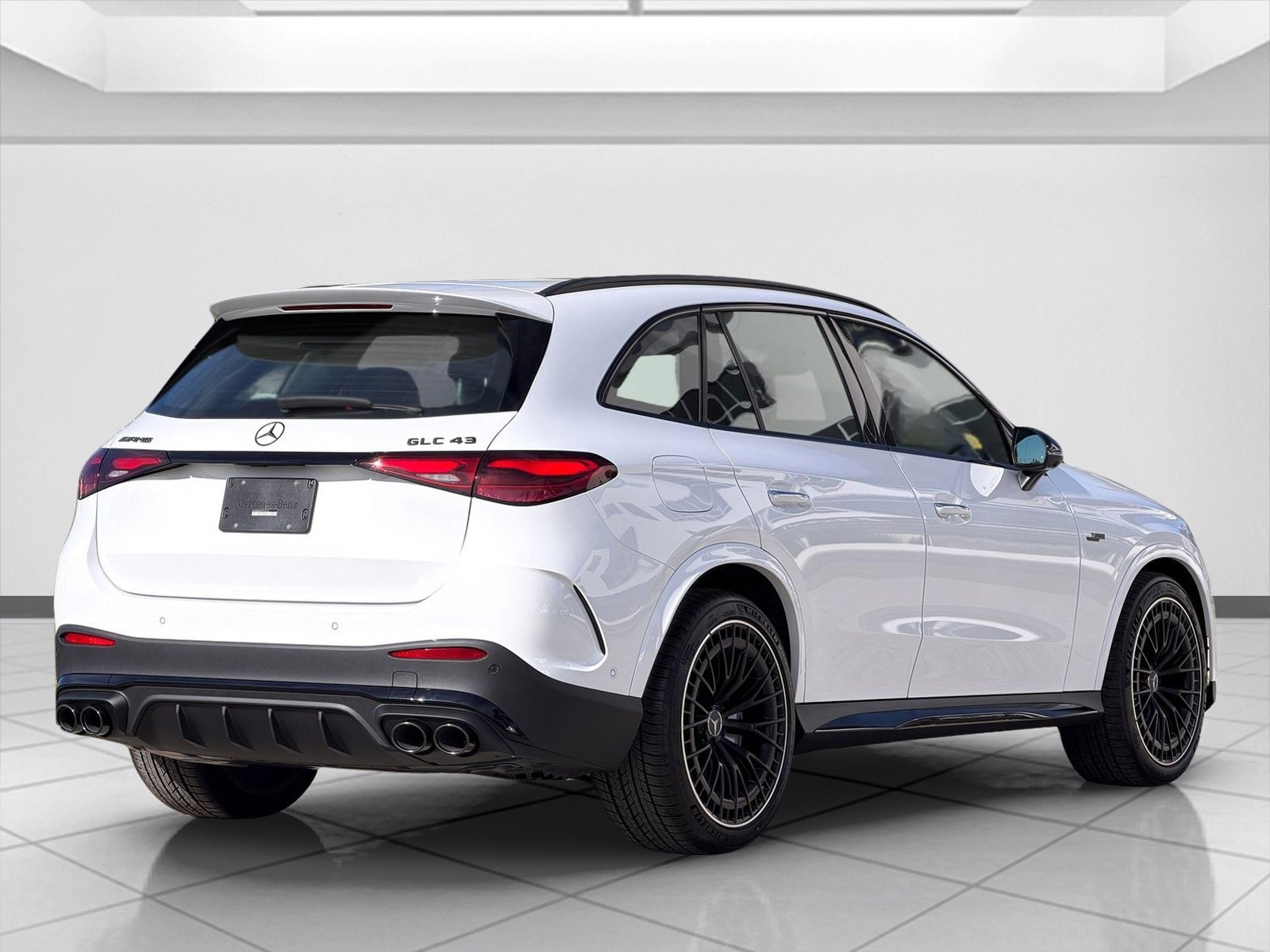 New 2026 MANUFAKTUR Moonlight White Metallic Mercedes-Benz AMG® GLC 43 4MATIC® SUV image 28