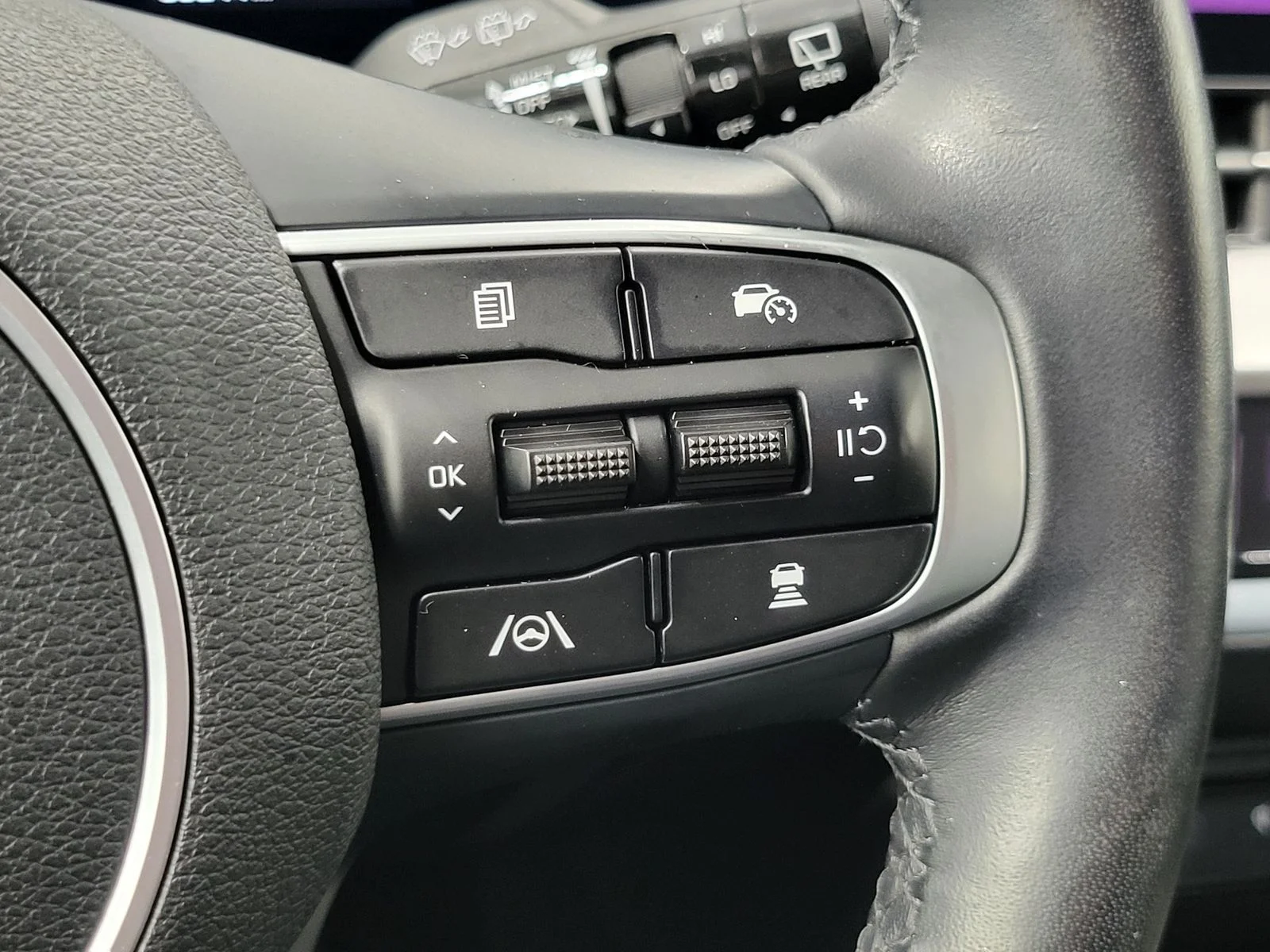Certified Used 2023 Black Kia X-Pro Prestige image 15