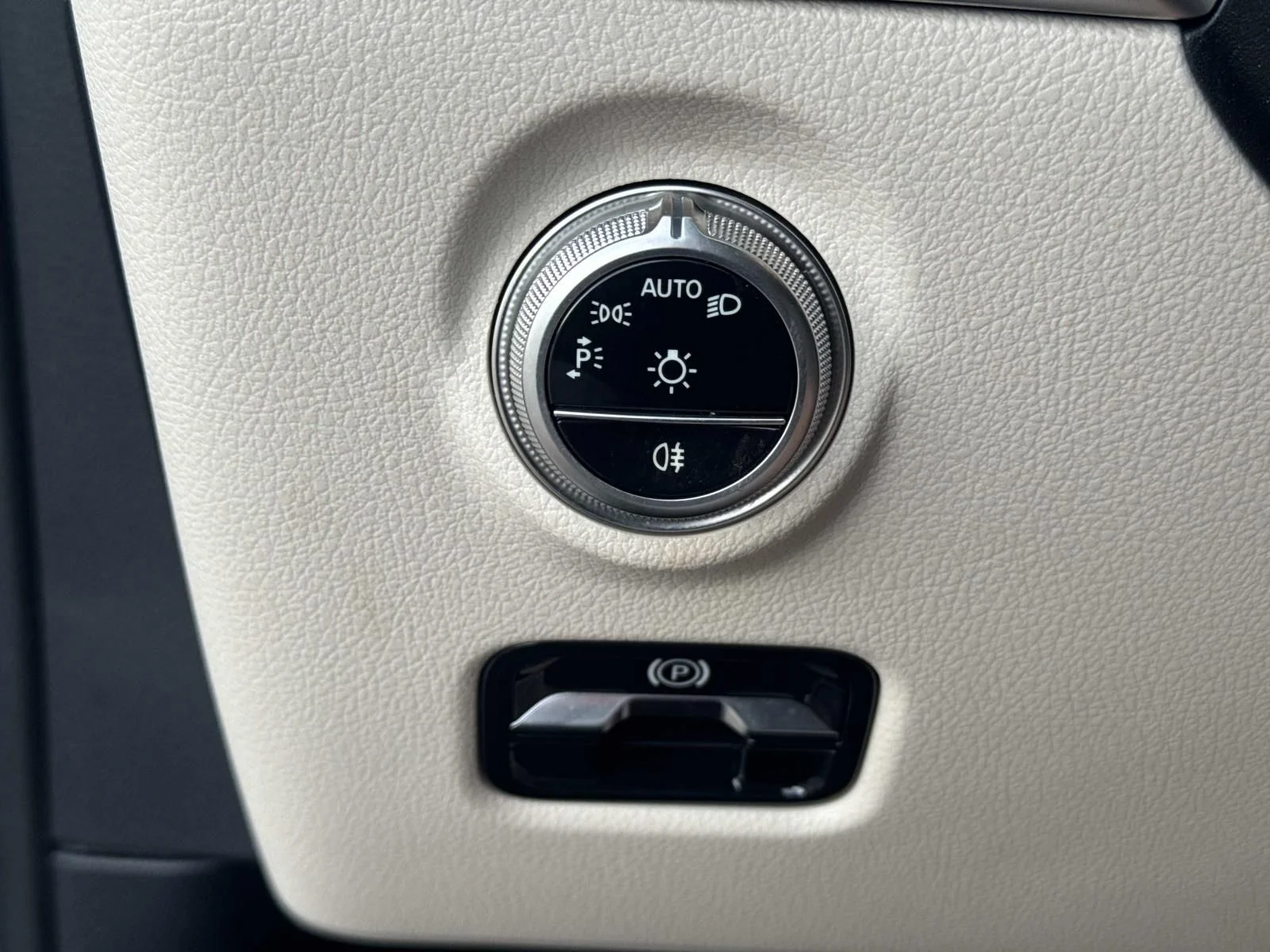 Certified Used 2026 Gray Mercedes-Benz C 300 image 22