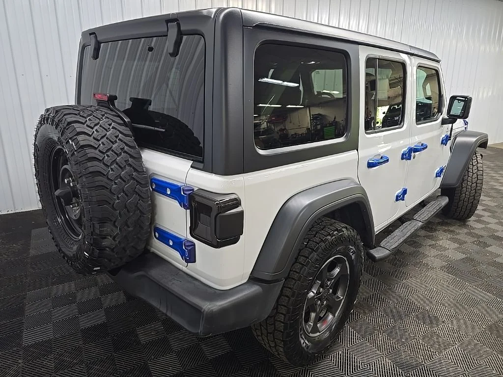 Used 2019 White Jeep Unlimited Sport S image 10