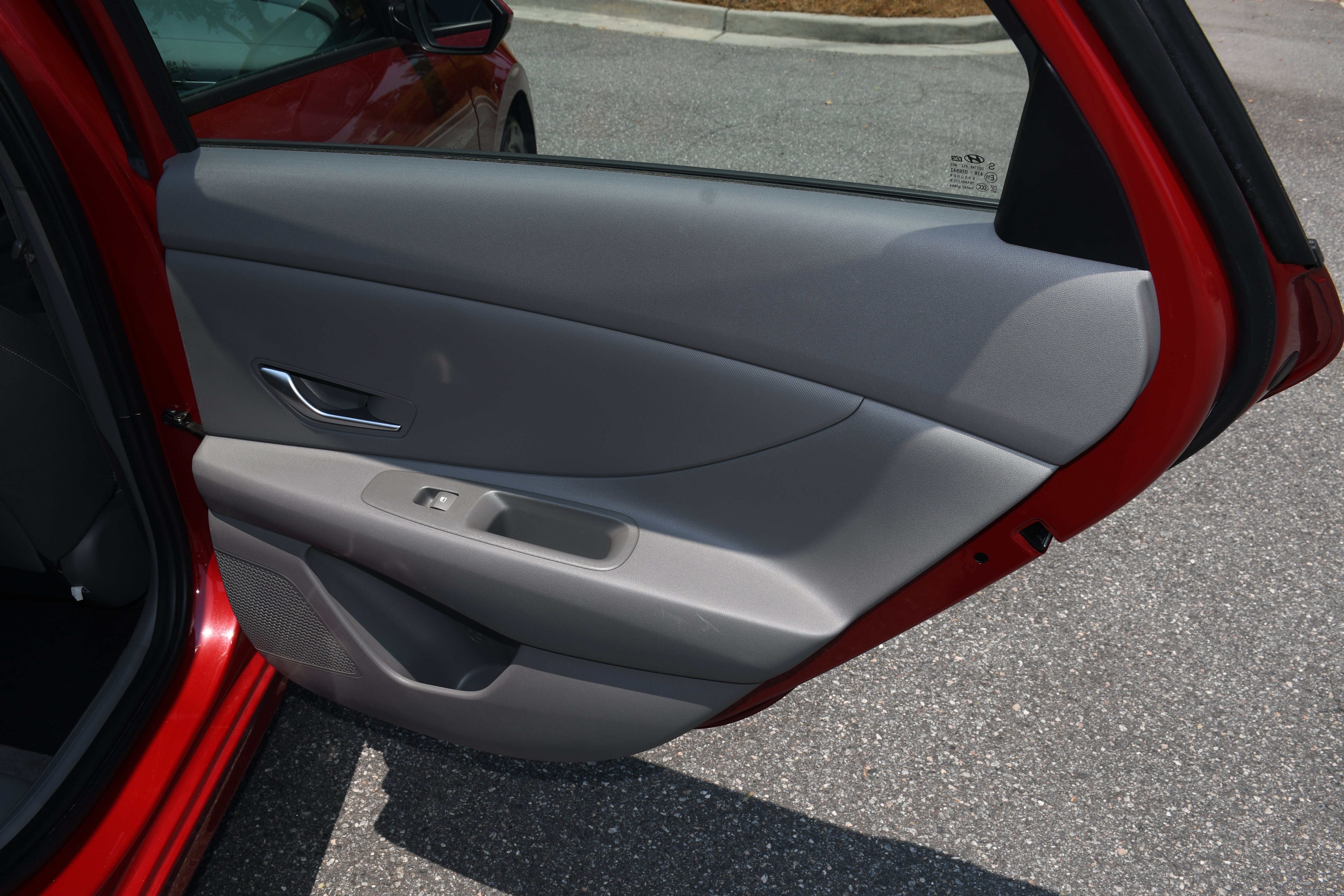 Used 2022 Red Hyundai SEL image 18