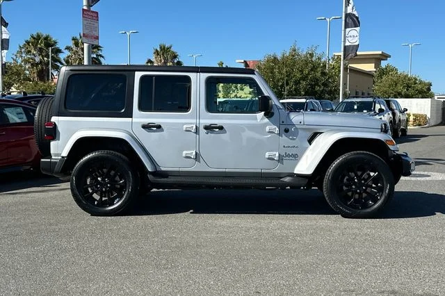 Used 2023 Silver Jeep Sahara 4xe image 3