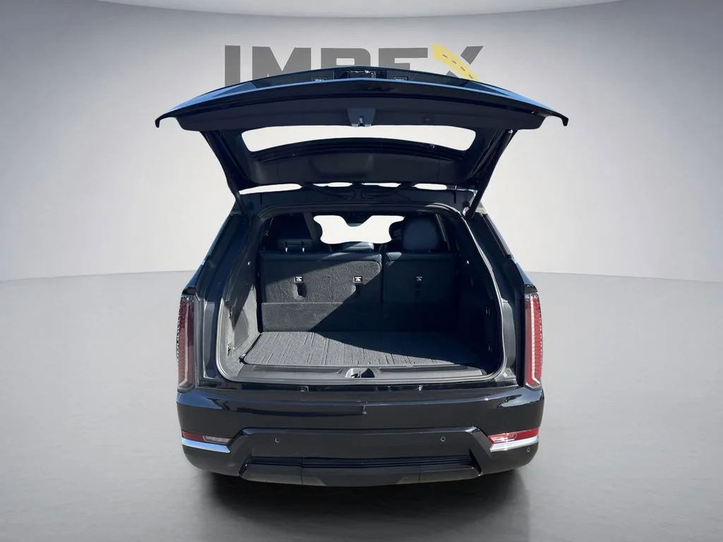 Used 2025 Black Raven Cadillac Luxury 2 image 30