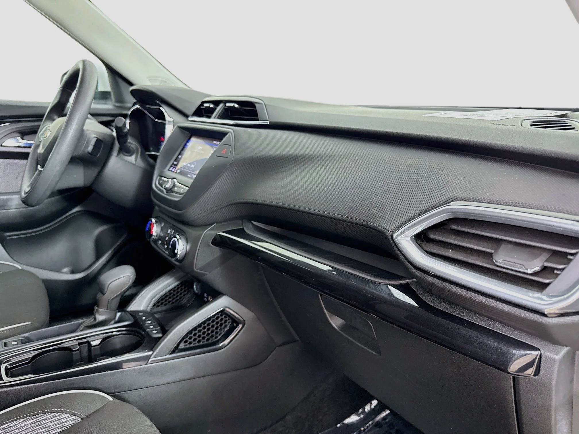Used 2023 Summit White Chevrolet LT image 29