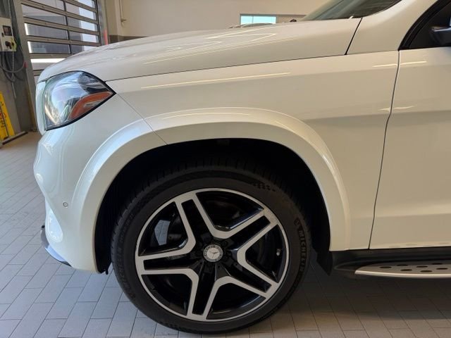 Used 2017  Mercedes-Benz GLS 550 image 9