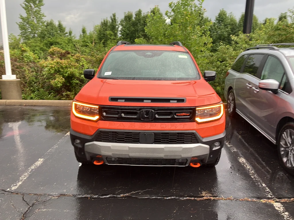 Certified Used 2026 Sunset Orange II Honda TrailSport Elite Blackout image 32