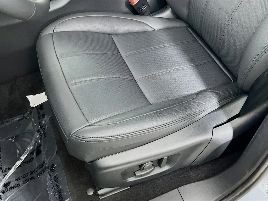 Used 2026 Gray Land Rover S image 20