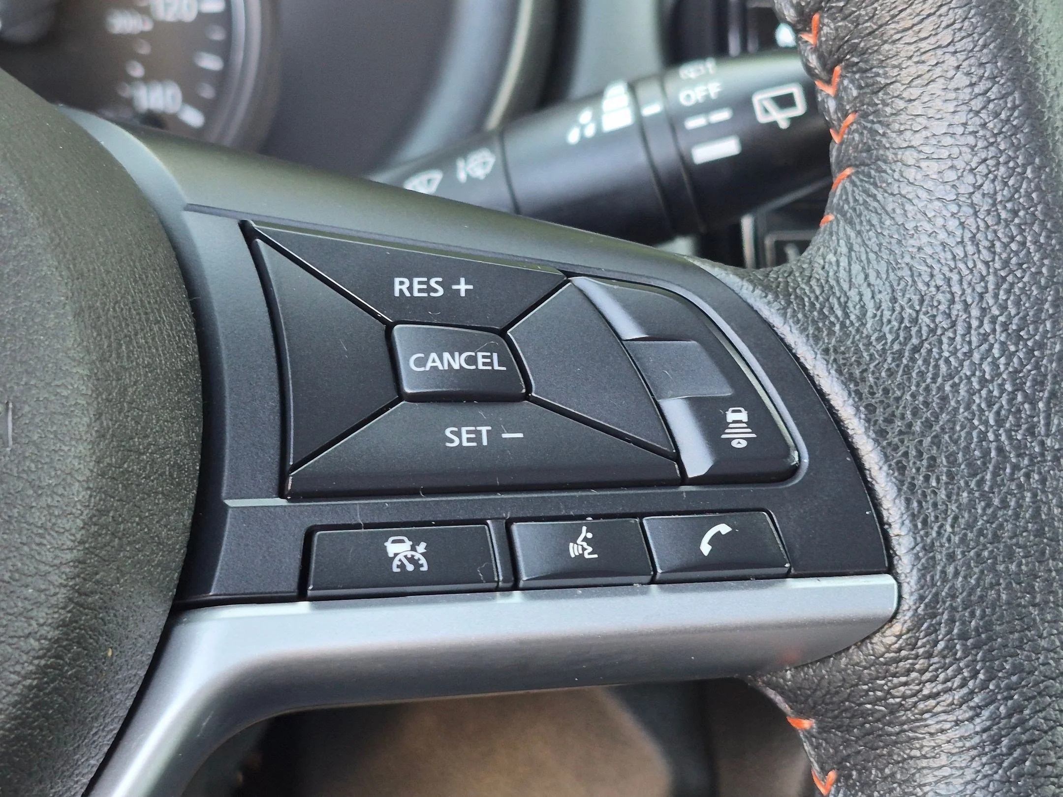 Used 2021 Super Black Nissan SR image 15