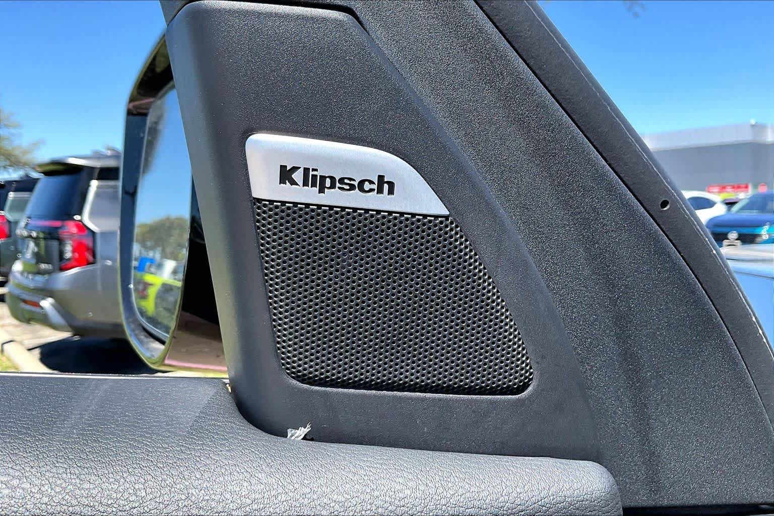 New 2026 Gun Metallic / Super Black Two-tone Nissan PRO-4X image 14