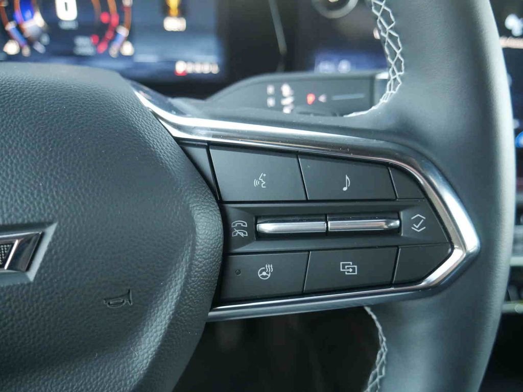 Used 2026  Chevrolet Z71 image 38