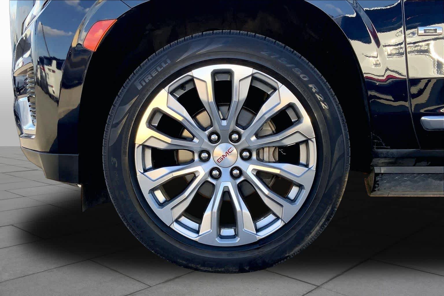 Used 2023 Midnight Blue Metallic GMC Denali image 11