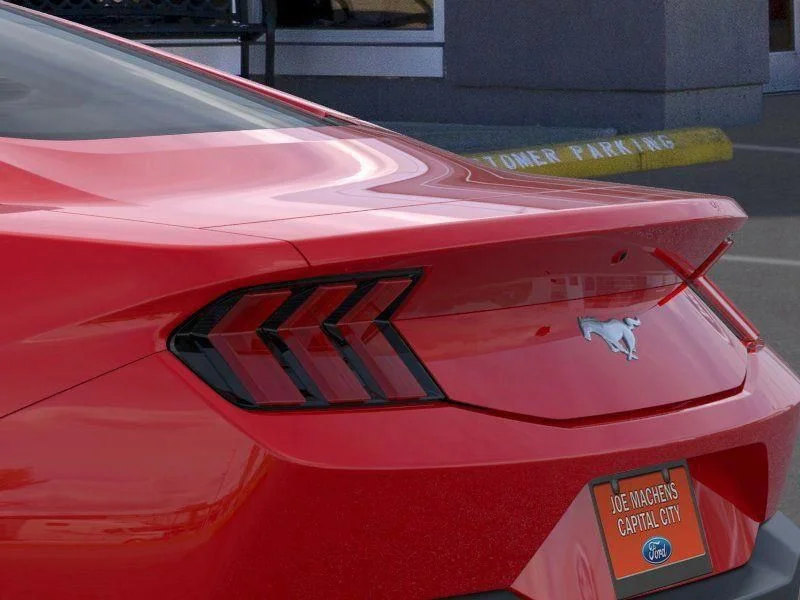 2025 Ford Mustang EcoBoost Fastback - Photo 23