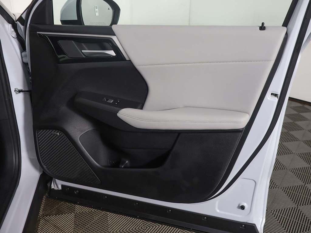 New 2026 White Mitsubishi SE 1.5T S-AWC image 26