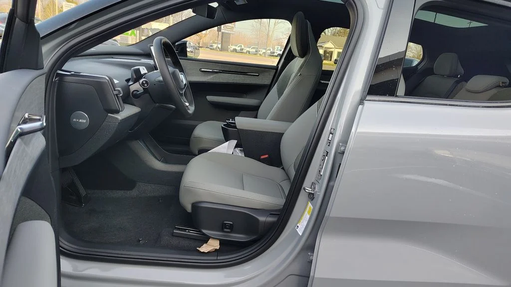 2026 Volvo EX30 Plus - Photo 22