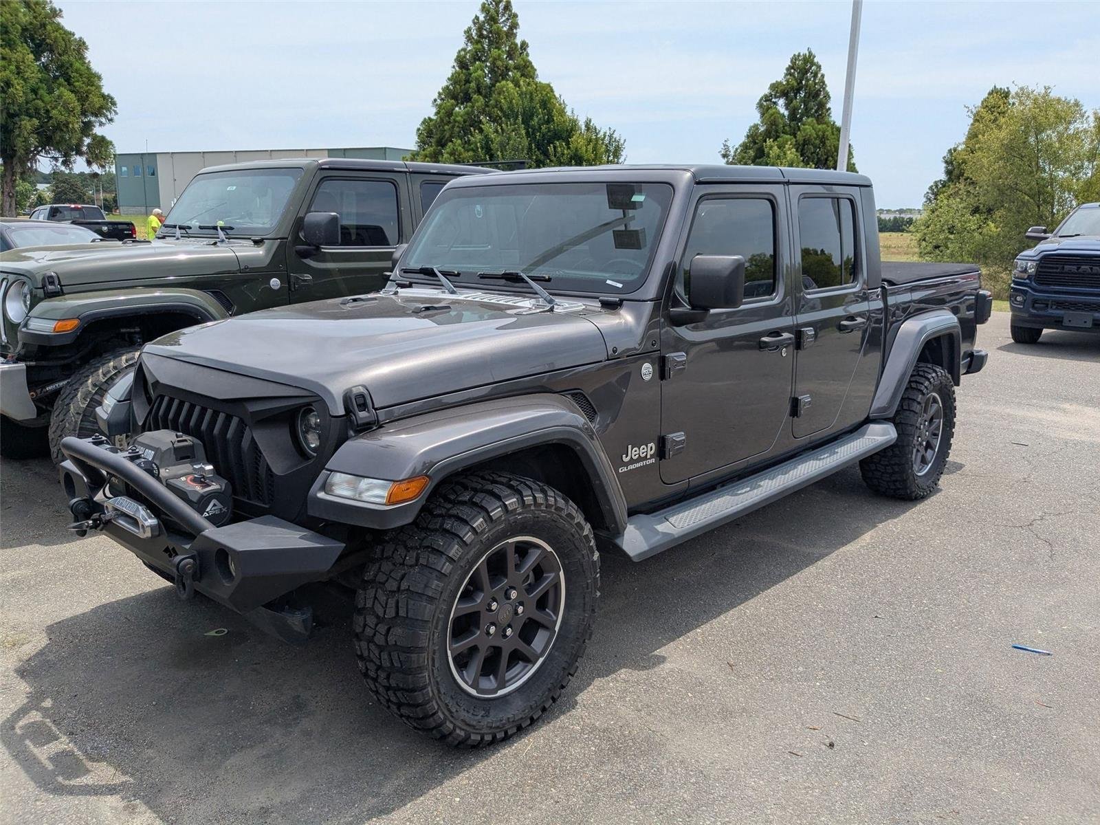 Used 2020 Granite Crystal Metallic Clearcoat Jeep Overland image 1