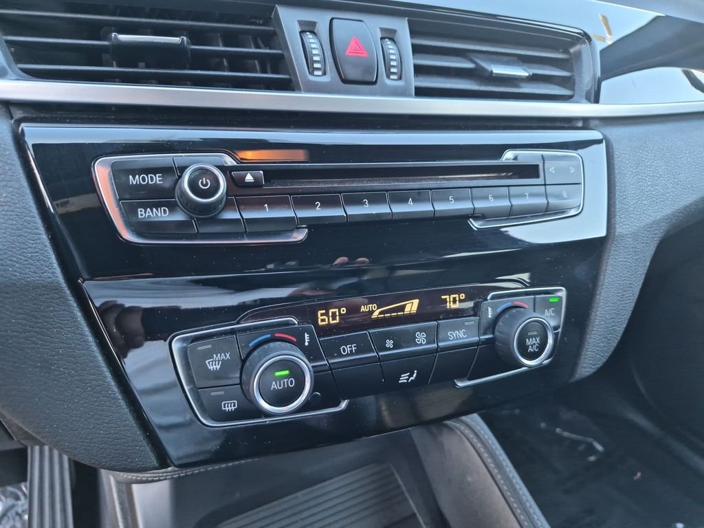 Used 2018 Gray BMW sDrive28i image 21