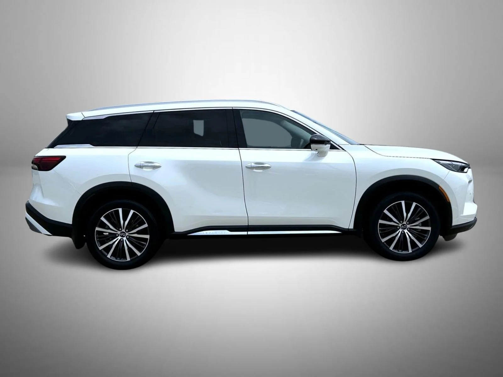 Certified Used 2023 White INFINITI Sensory image 4