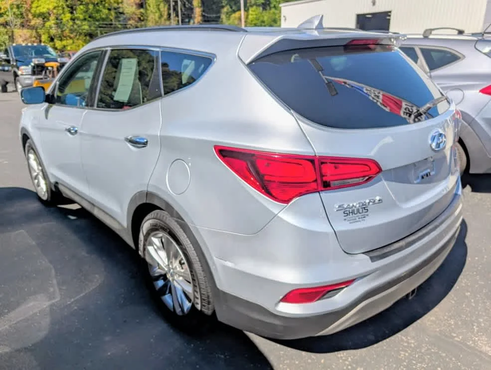 Used 2018 Sparkling Silver Hyundai 2.0T image 6