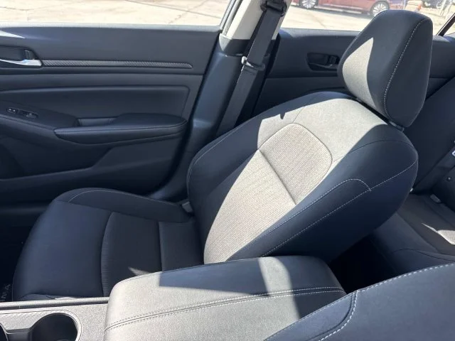 Used 2025 Gray Nissan 2.5 SV image 28